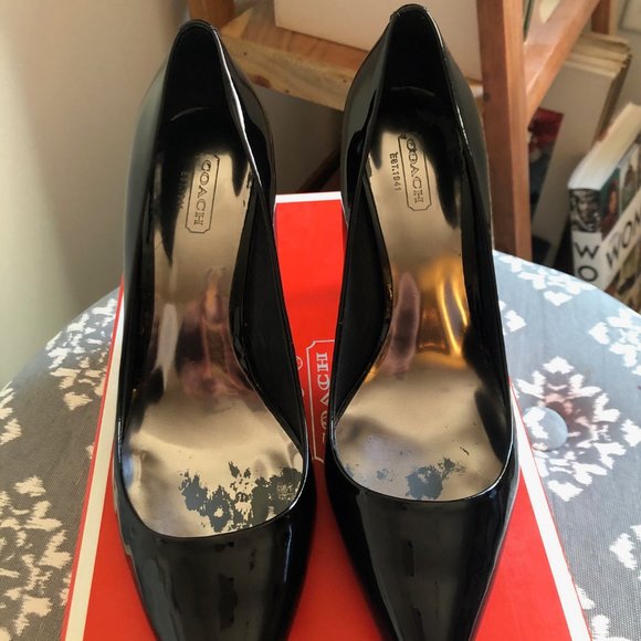 COACH Lizzie black patent leather pointed heels - Picture 4 of 13